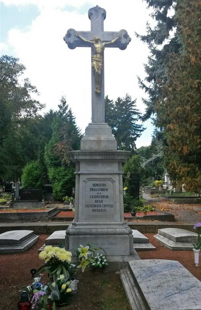 Hrob kanovníků